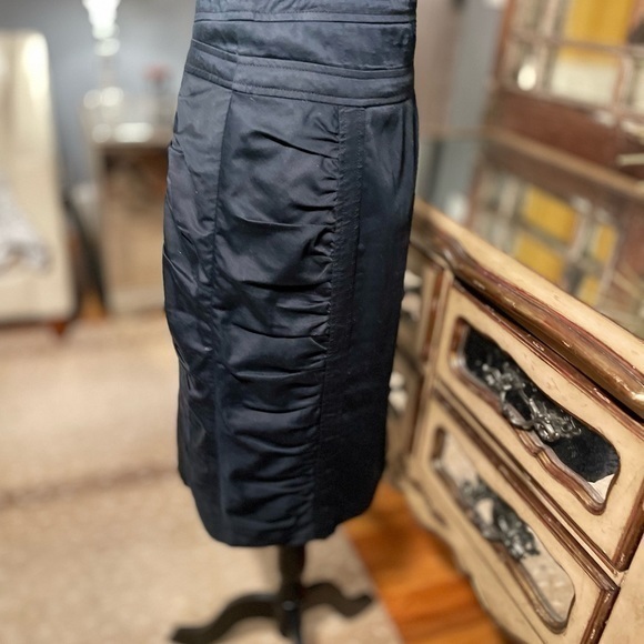 Nanette Lepore black high waist ruched pencil skirt. Gorgeous - Picture 4 of 7